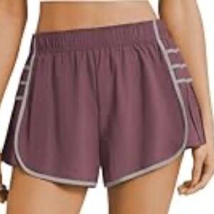 PRIN STORY | Women's Athletic Shorts in Plum size small